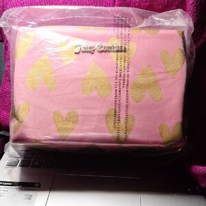 Juicy Couture Pink Cosmetic Bag with Gold Hearts NEW